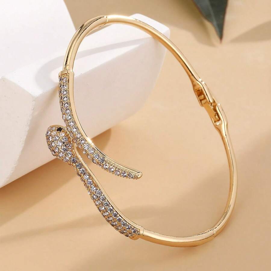 SHEIN سوار ثعبان ذهبي مزخرف بالكريستال