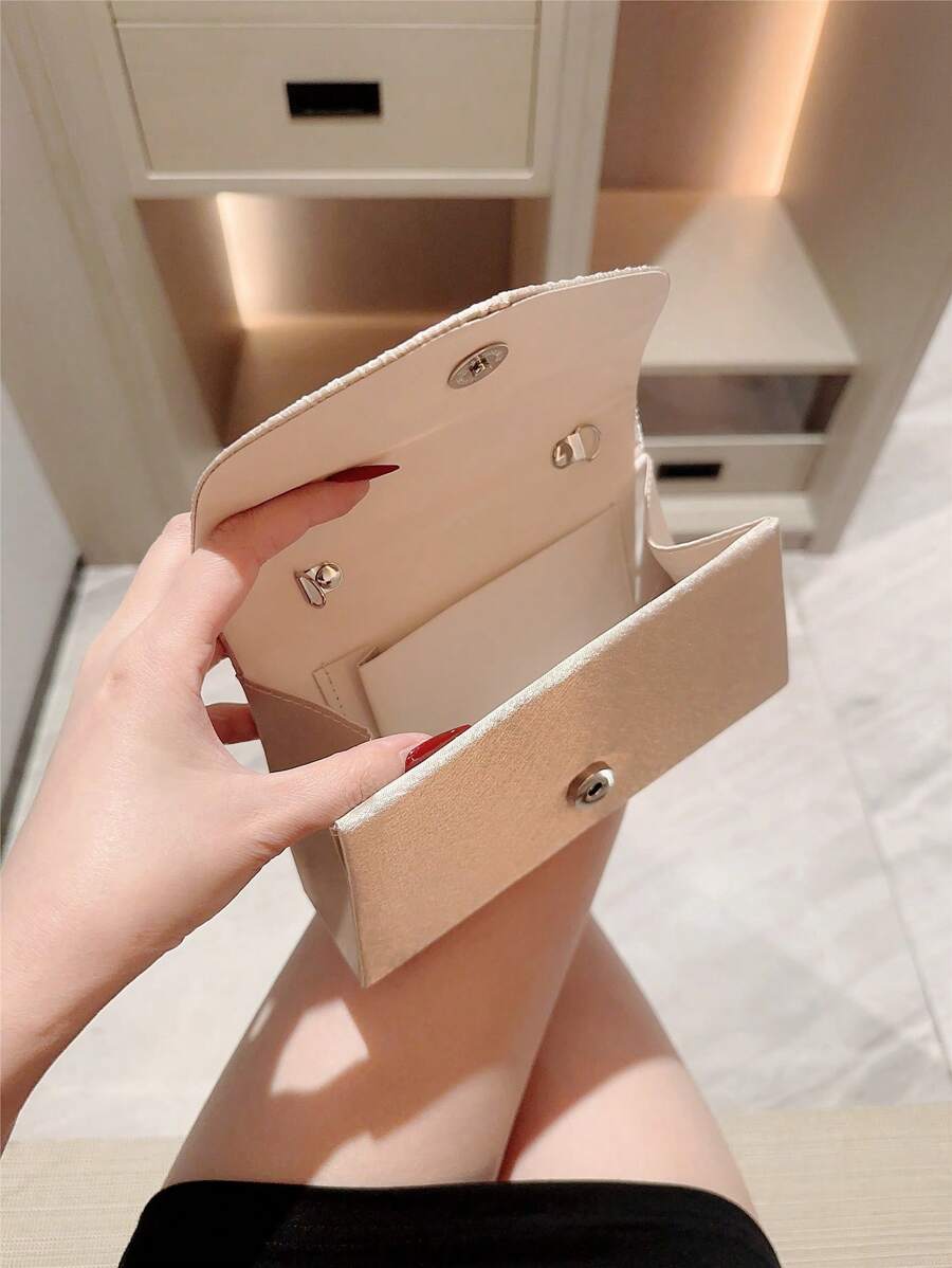 SHEIN حقيبة كلاتش ساتان براقة مزينة بالخرز