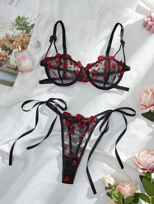 SHEIN طقم ملابس داخلية أسود مطرز بشفاف – قطعتين