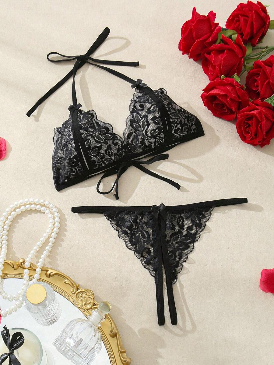 SHEIN طقم ملابس داخلية دانتيل بسيط وجذاب