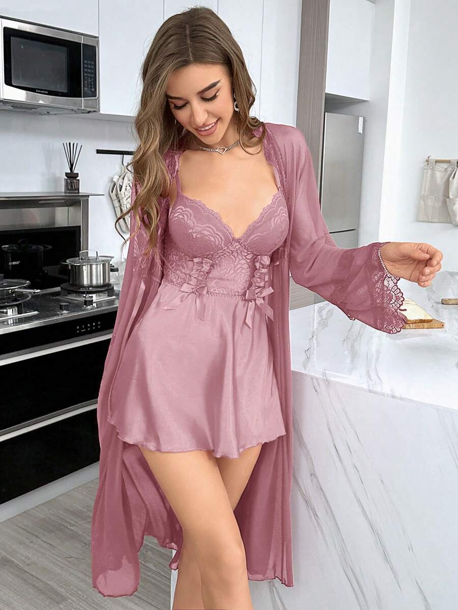 SHEIN SilkySpell قميص نوم بلون وردي جذاب وروب