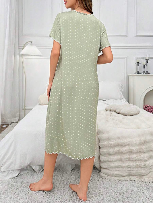 SHEIN فستان نوم طويل بطبعة منقطة مع حافة برسيم
