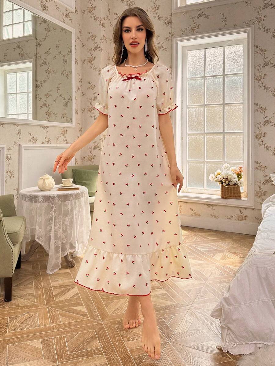 Shein CottageSlumber فستان نوم بطباعة الكرز للنساء مع حافة كشكشة وكرة مجعدة منتفخة