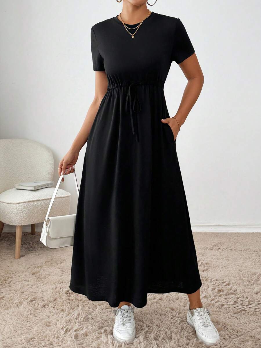 SHEIN ESSNCE فستان أسود بنقشة سبوت بخصر رباط وجيب جانبي كاجوال