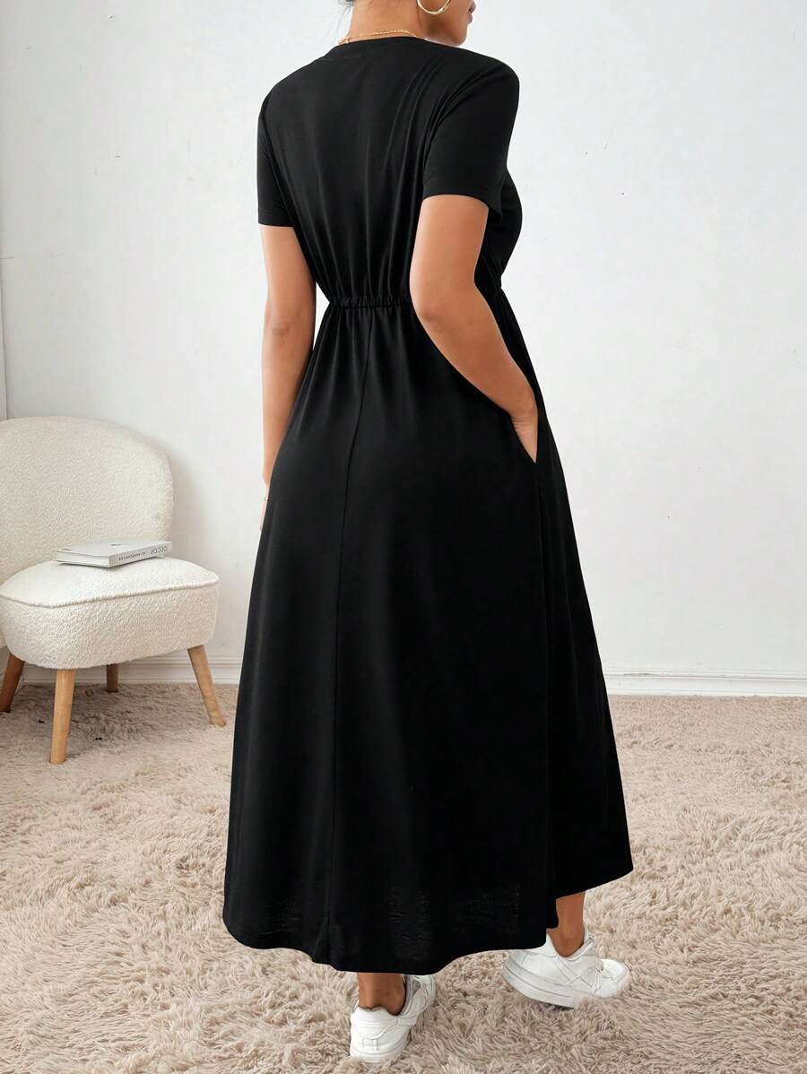 SHEIN ESSNCE فستان أسود بنقشة سبوت بخصر رباط وجيب جانبي كاجوال