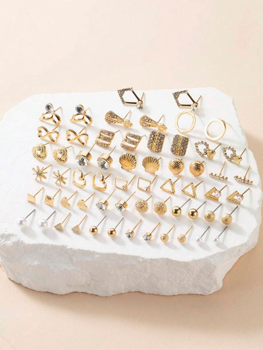 SHEIN مجموعة 30 زوج أقراط مزخرفة باشكال مختلفة