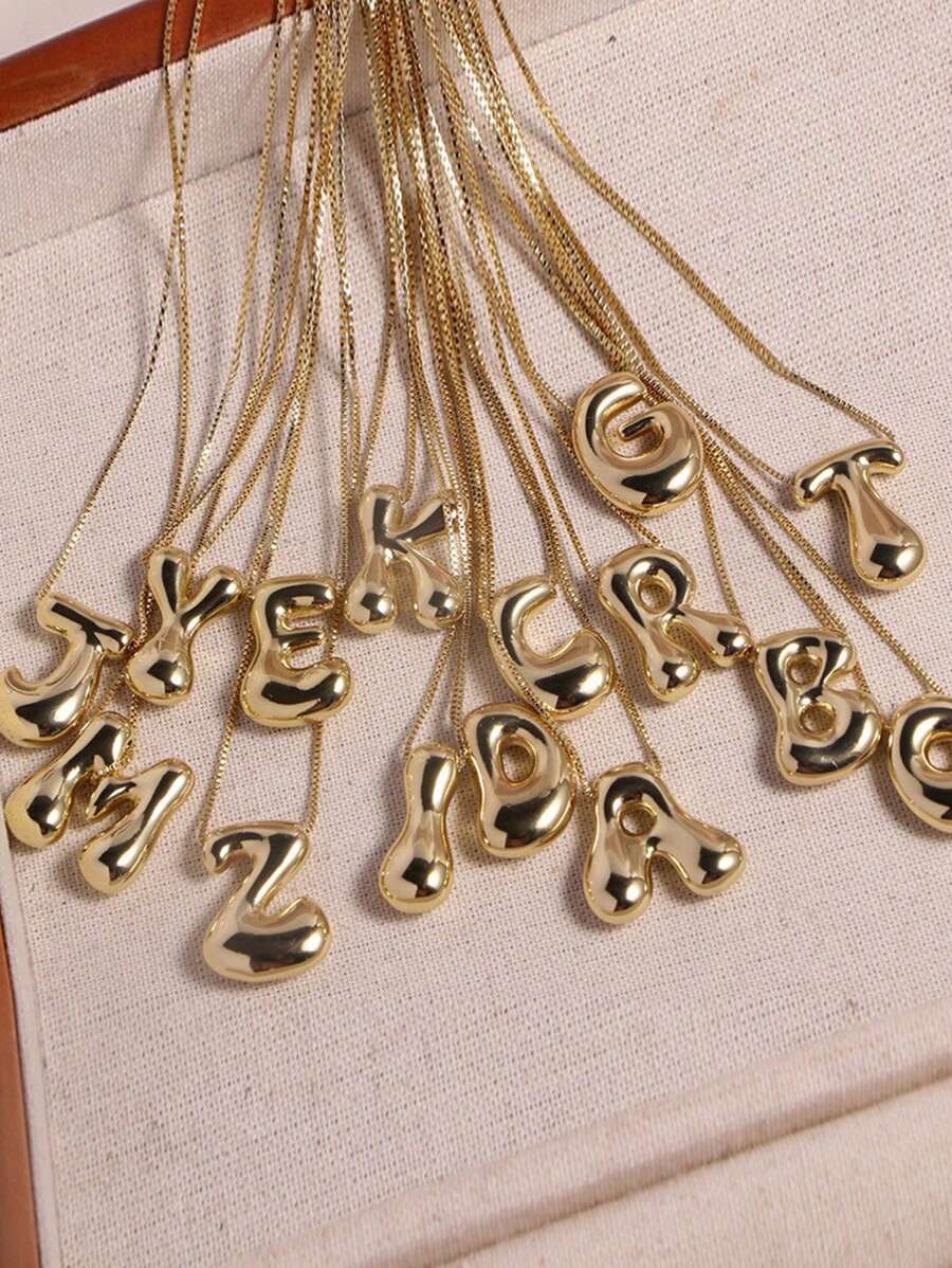 SHEIN قلادة أحرف بتصميم فقاعات سميك من نحاس وفولاذ