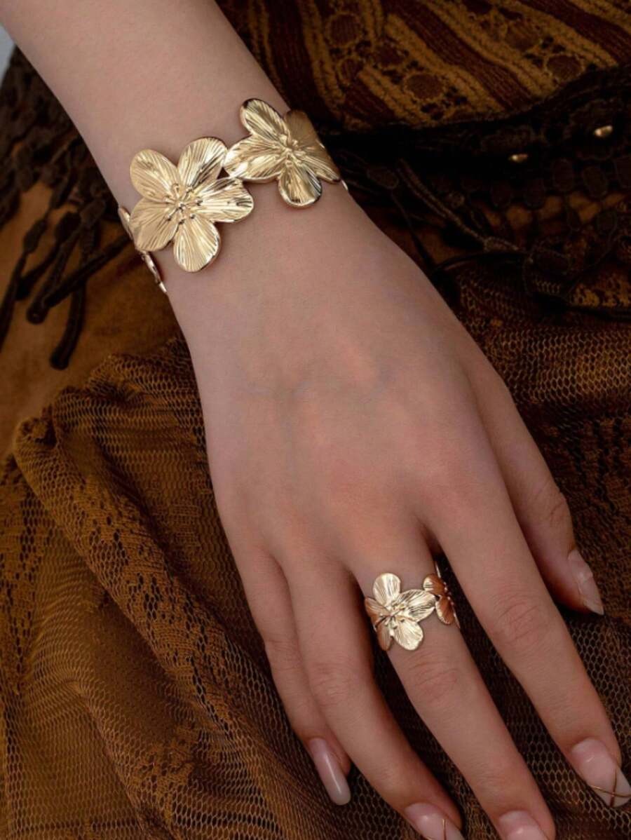 SHEIN طقم مجوهرات بتصميم الأزهار والأوراق