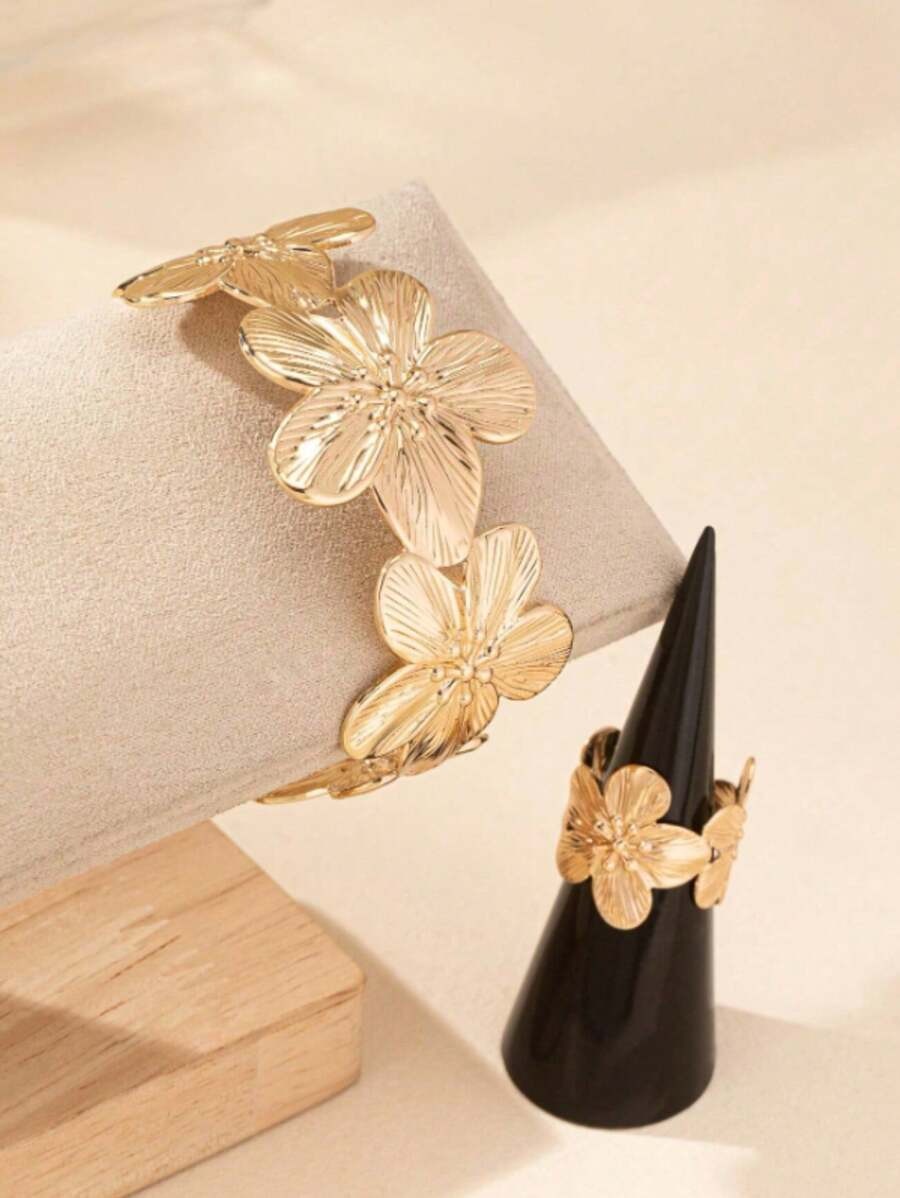 SHEIN طقم مجوهرات بتصميم الأزهار والأوراق