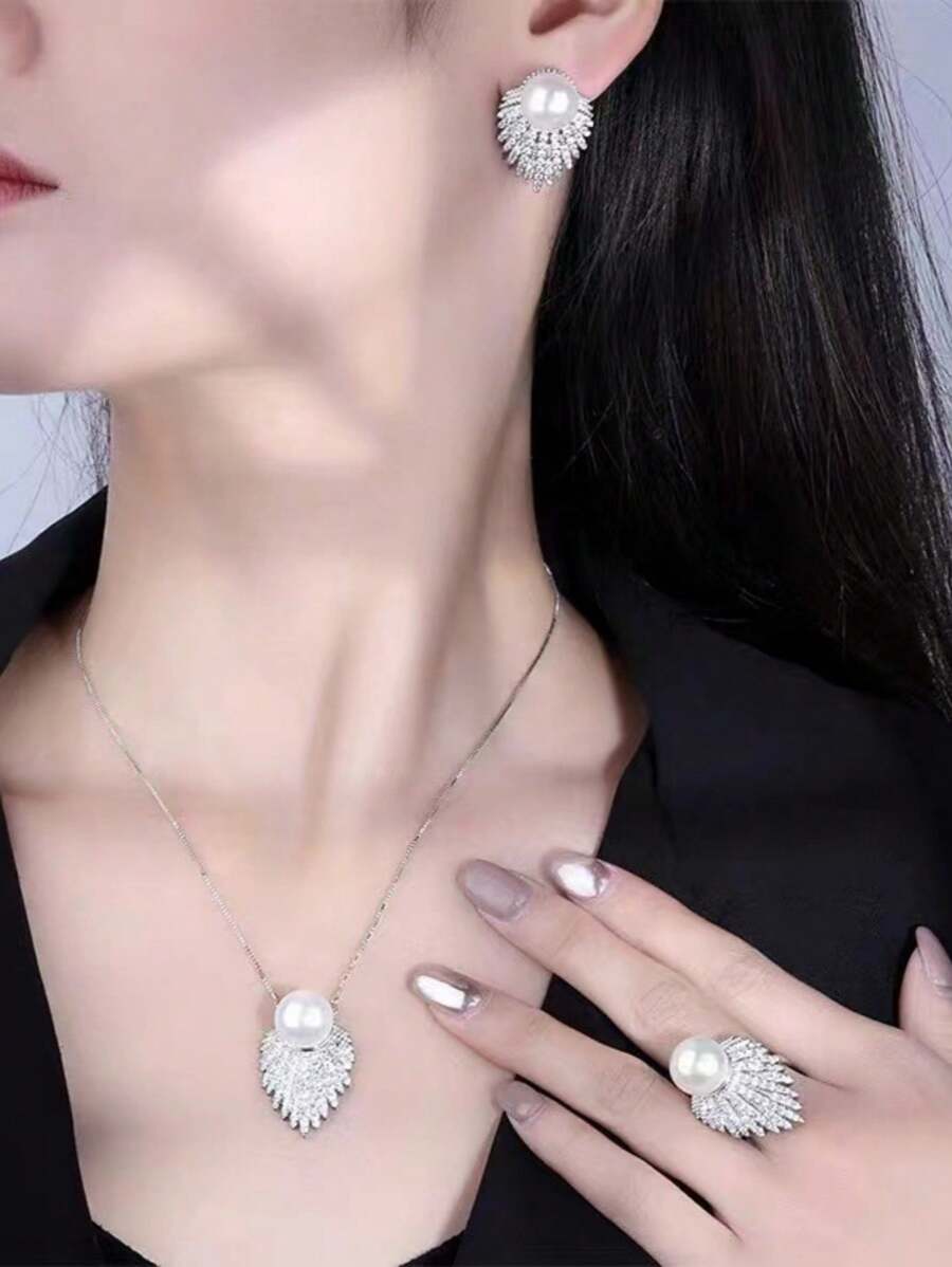 SHEIN طقم مجوهرات 4 قطع مزخرف بأوراق الراين والخرز