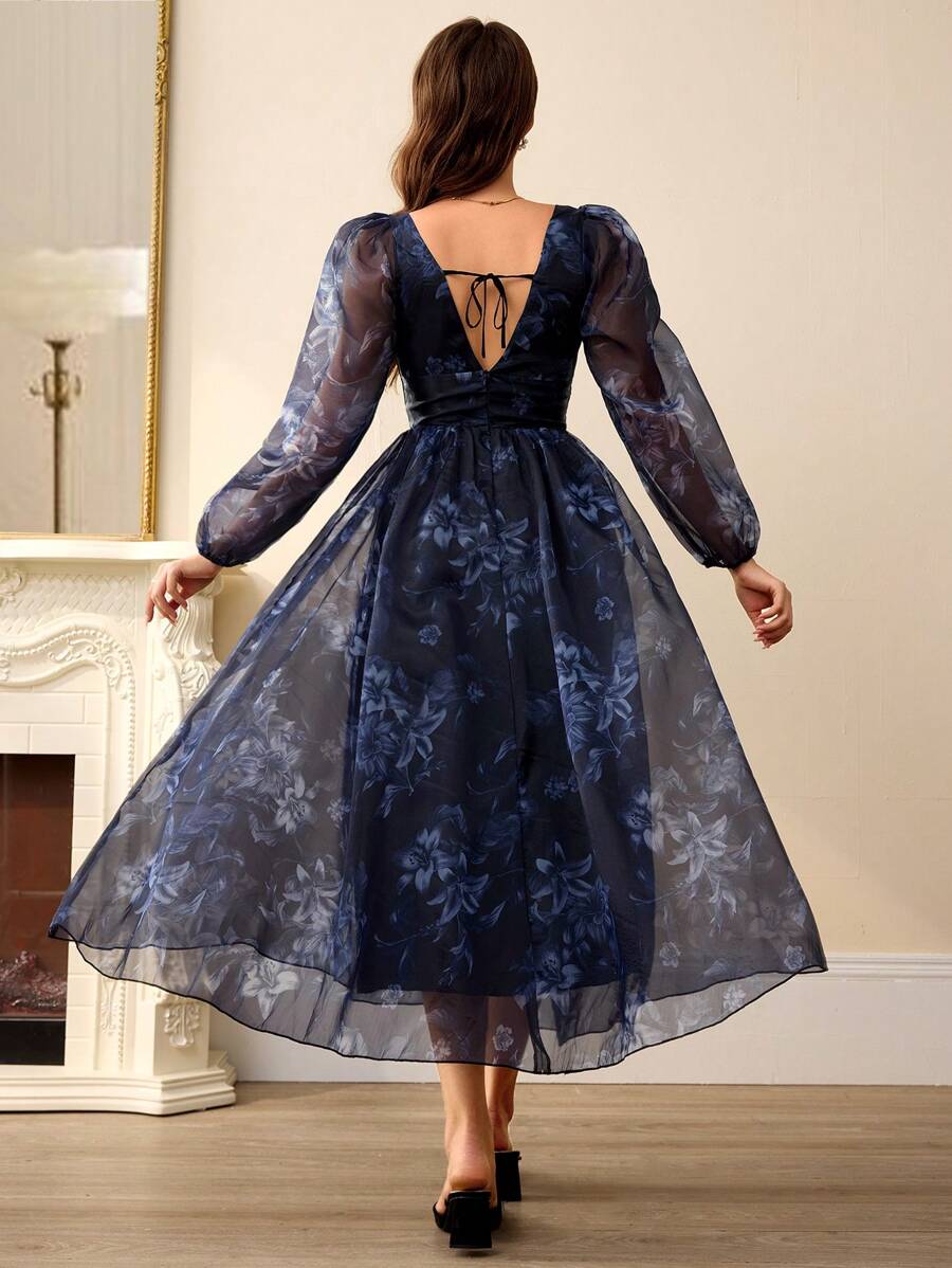 SHEIN Aveloria Rosie فستان منفوش بأزهار