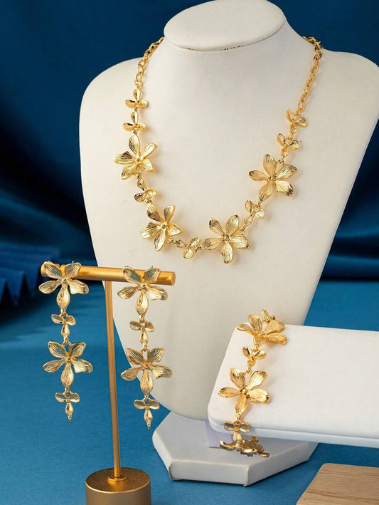 SHEIN طقم مجوهرات ذهبية زهرية