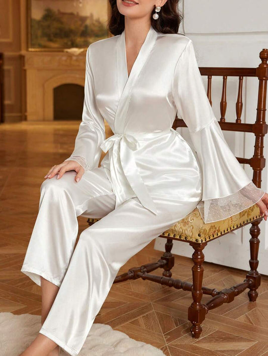 SHEIN Crystal Vow طقم بيجامة 2 قطعة أكمام واسعة بحزام من قماش حرير