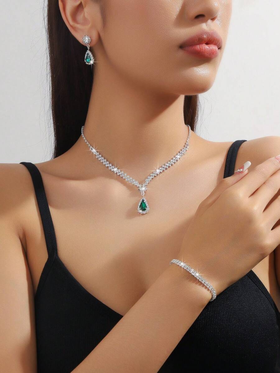 SHEIN طقم مجوهرات بشكل قطرة مائية أنيق وبسيط