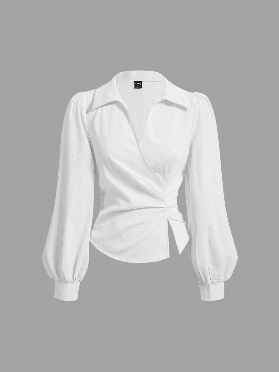 SHEIN MOD بلوزة بيضاء ملفوفة أنيقة بأكمام فوانيس