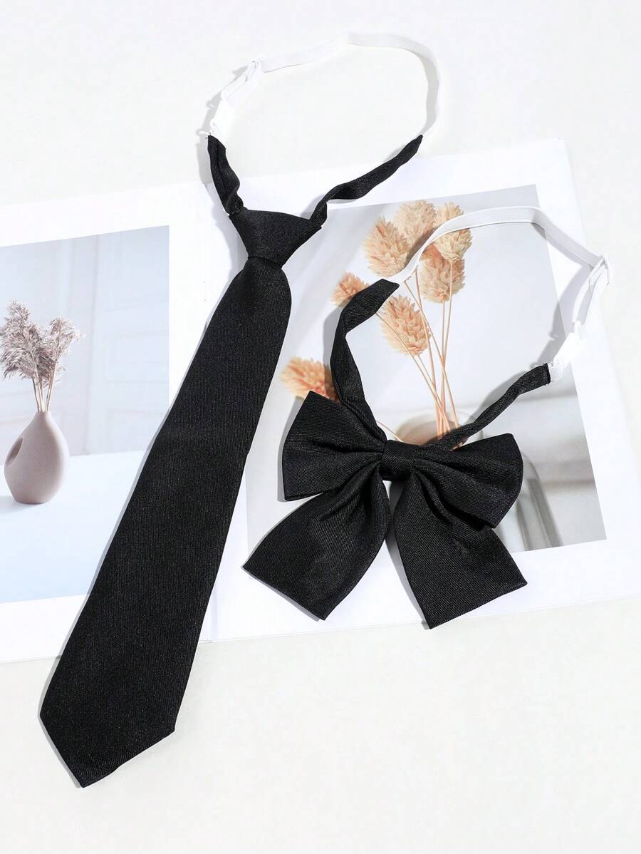 SHEIN مجموعة ربطات عنق سوداء وشريط بنمط مدرسي