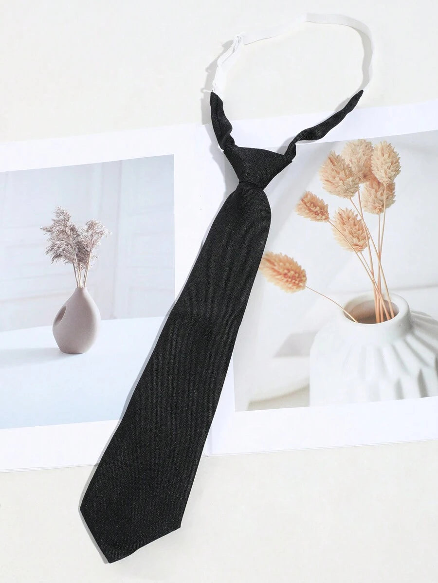 SHEIN مجموعة ربطات عنق سوداء وشريط بنمط مدرسي