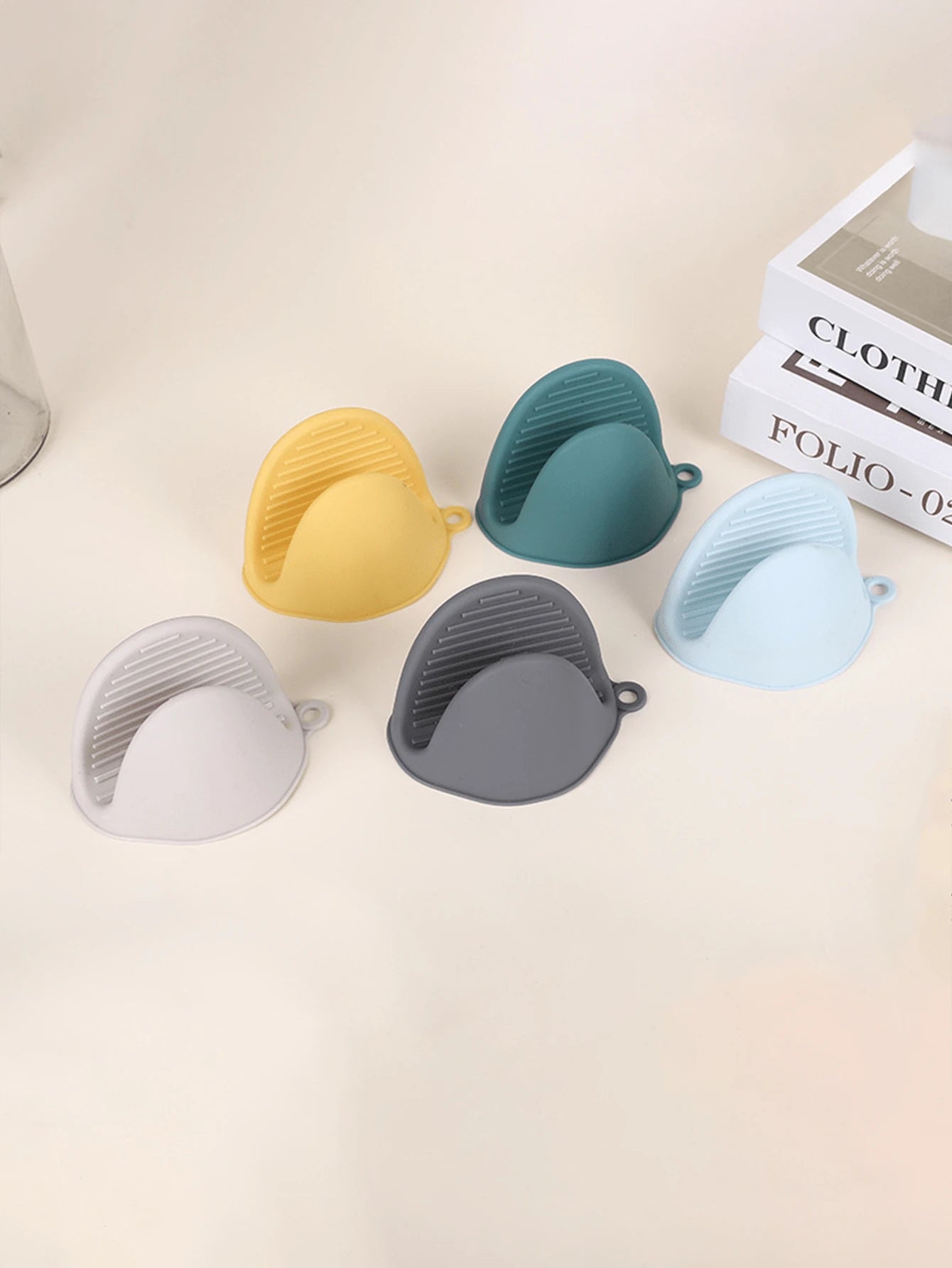 SHEIN قفازات سيليكون مقاومة للحرارة للطهي والفرن