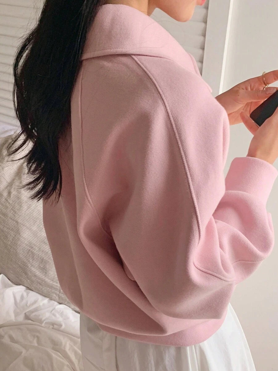 SHEIN DAZY بلوزة رياضية بياقة عالية وأكمام طويلة كاجوال