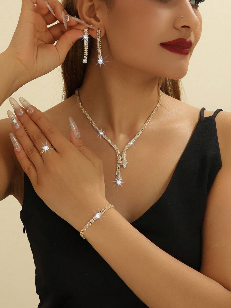 SHEIN مجموعة مجوهرات ذهبية مرصعة ماس وأكسسوارات