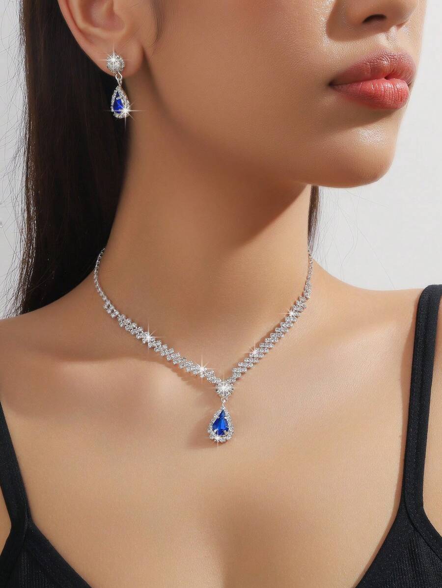 SHEIN طقم 3 قطع قلادة وأقراط بتصميم قطرة ماء