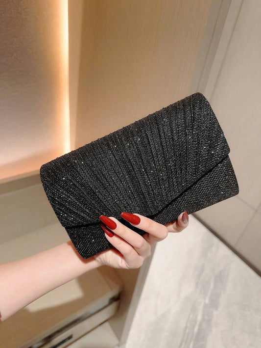 SHEIN حقيبة مربعة معدنية سوداء لامعة مصغرة