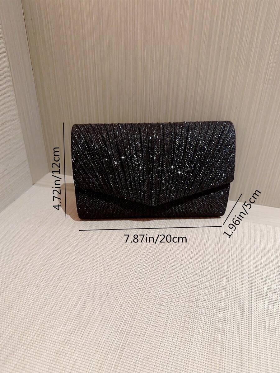 SHEIN حقيبة مربعة معدنية سوداء لامعة مصغرة