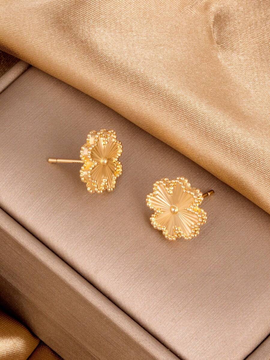 SHEIN زوج أقراط ذهبي أذن قلب وحلزون