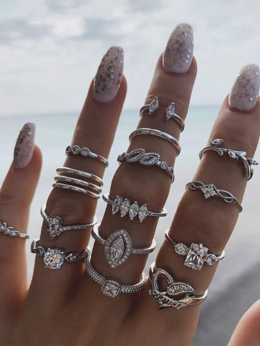 SHEIN مجموعة من 15 خاتم بتصاميم متنوعة