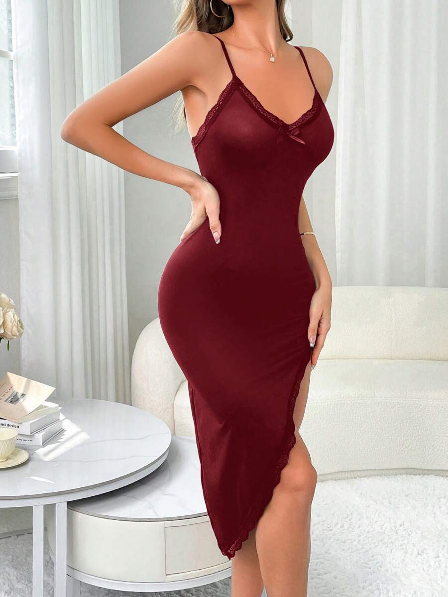 SHEIN Snug Zone فستان نوم عنابي بفتحة جانبية عالية