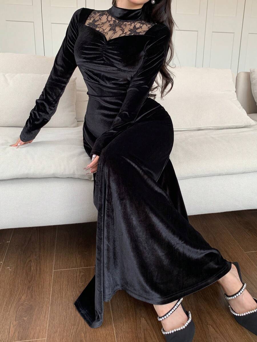 SHEIN Modelyn فستان سهرة اسود طويل من المخمل اللامع