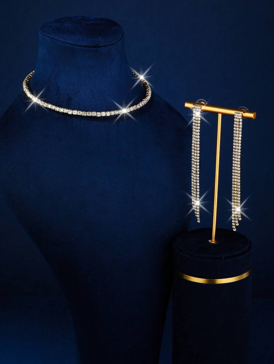 SHEIN طقم مجوهرات ذهبية قلادة وأقراط وأساور لامعة