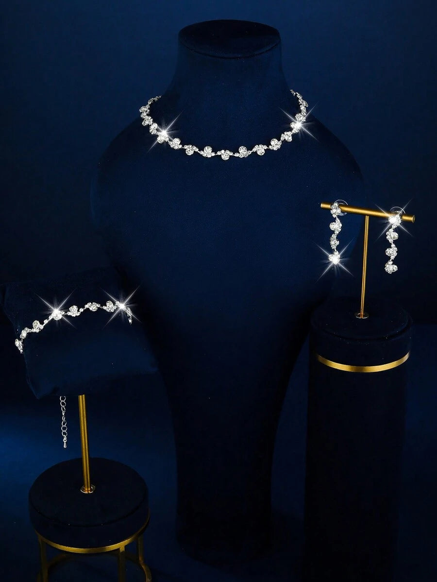 SHEIN طقم مجوهرات بيضاء قلادة وأقراط وأساور مرصعة بالراين