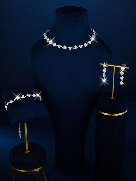 SHEIN طقم مجوهرات بيضاء قلادة وأقراط وأساور مرصعة بالراين