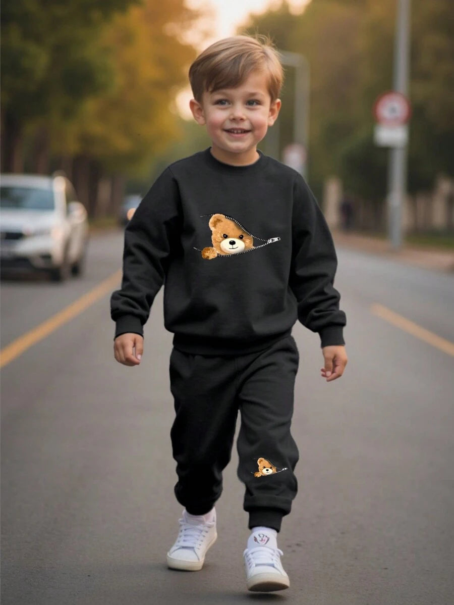 SHEIN طقم هودي كريو بنقشة دب للأطفال الصغار