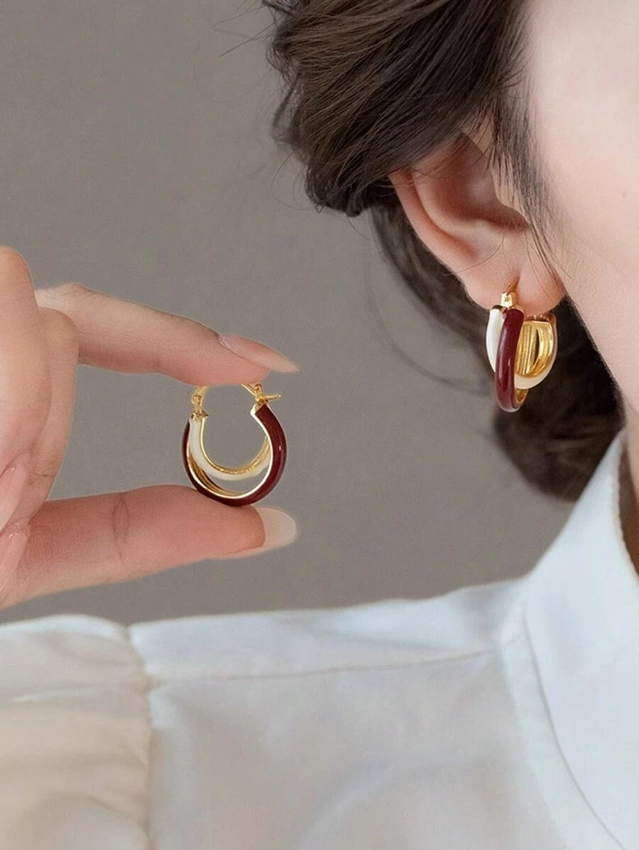 SHEIN زوج أقراط بتصميم فرنسي كلاسيكي