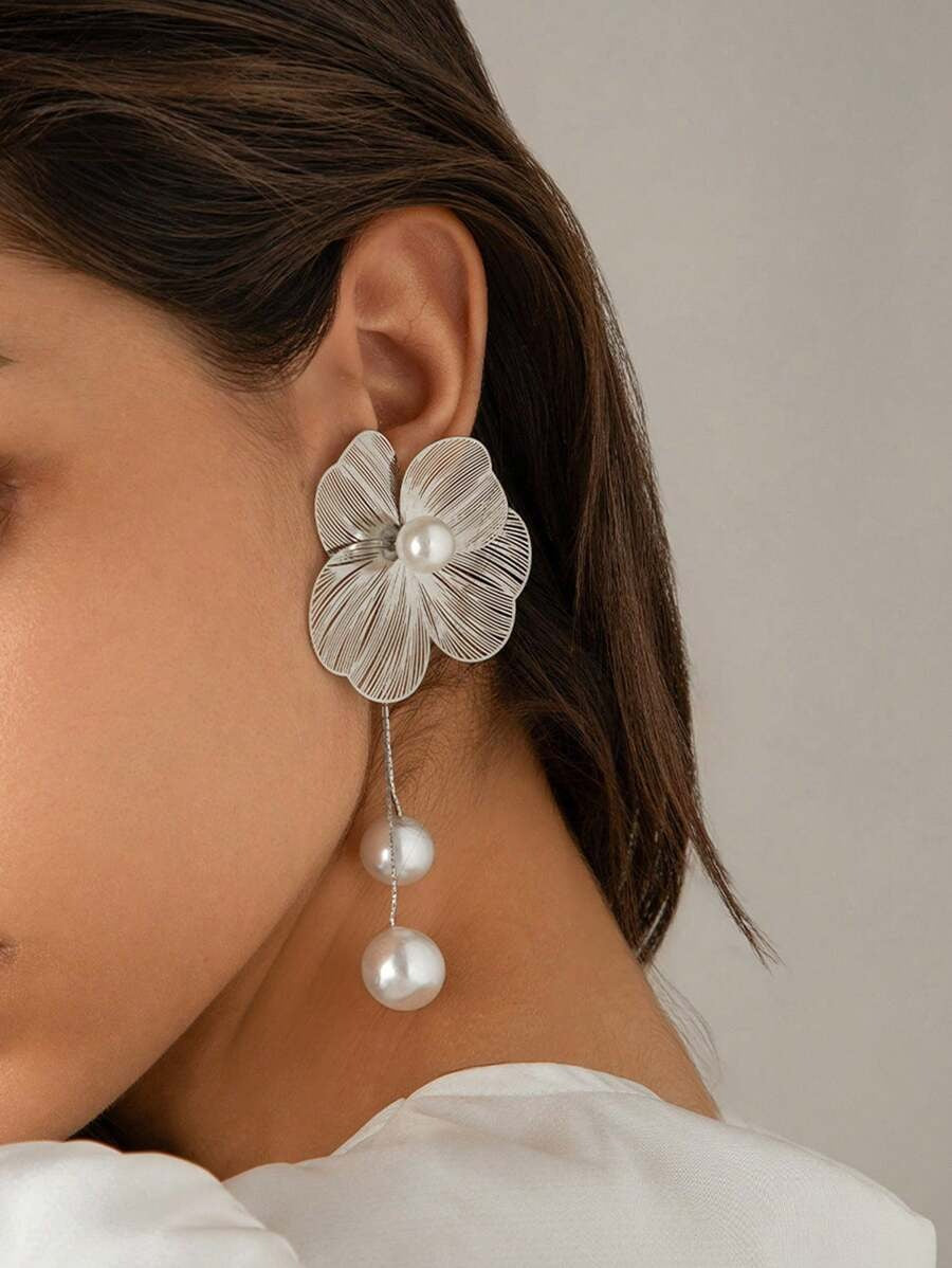 SHEIN أقراط حلقية معلقة أوراق غينكجو وزهور خرز