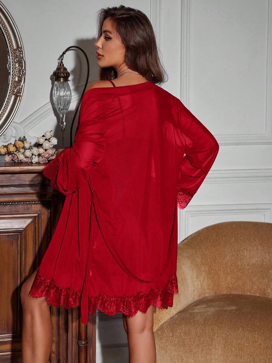 SHEIN SilkySpell طقم بيجامة عنابي مزين بخصر دانتيل