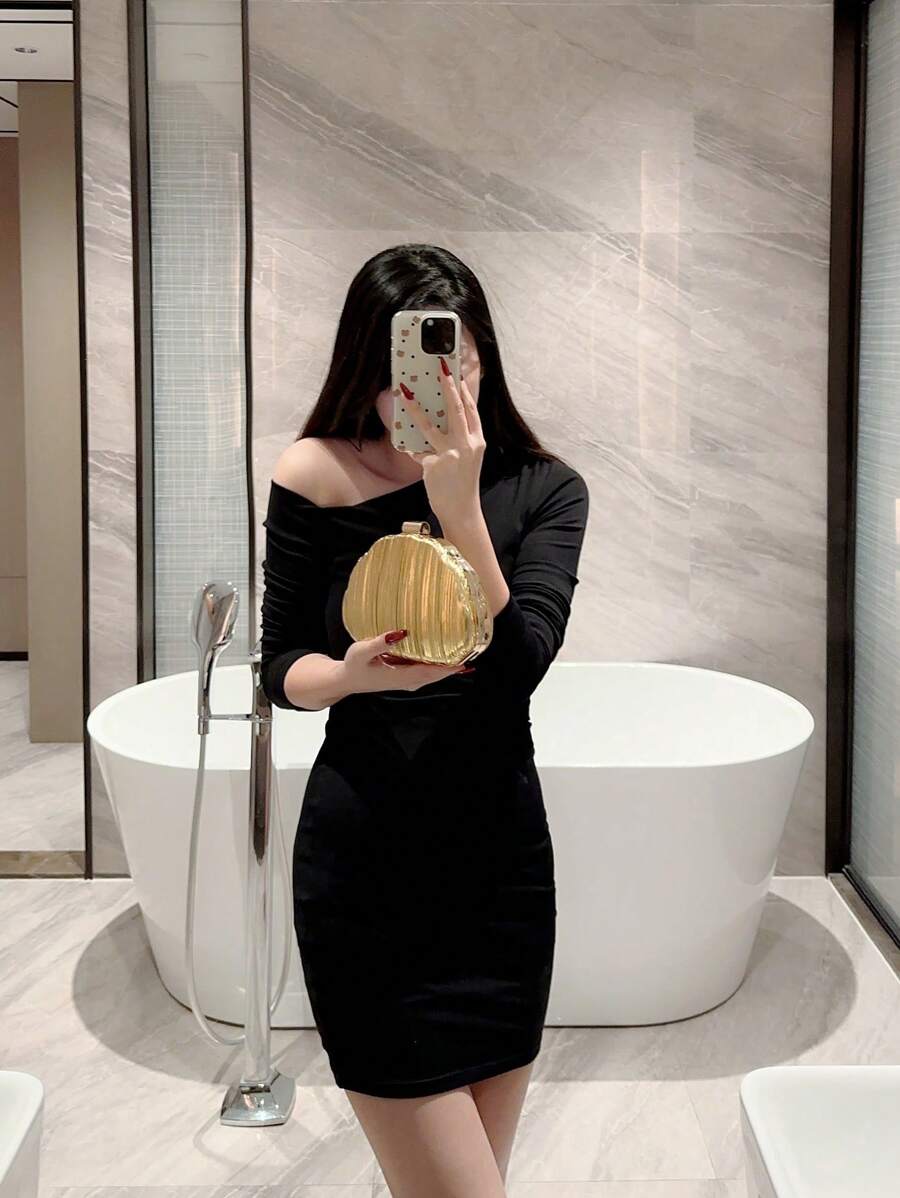 SHEIN حقيبة سهرة ذهبية لامعة مربعة للحفلات