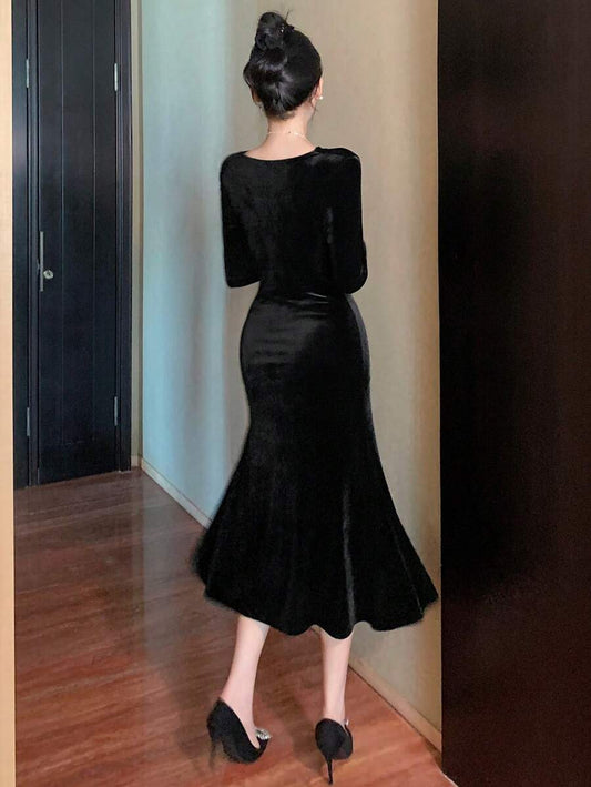 SHEIN DAZY فستان أسود طويل بأكمام طويلة من القطيفة