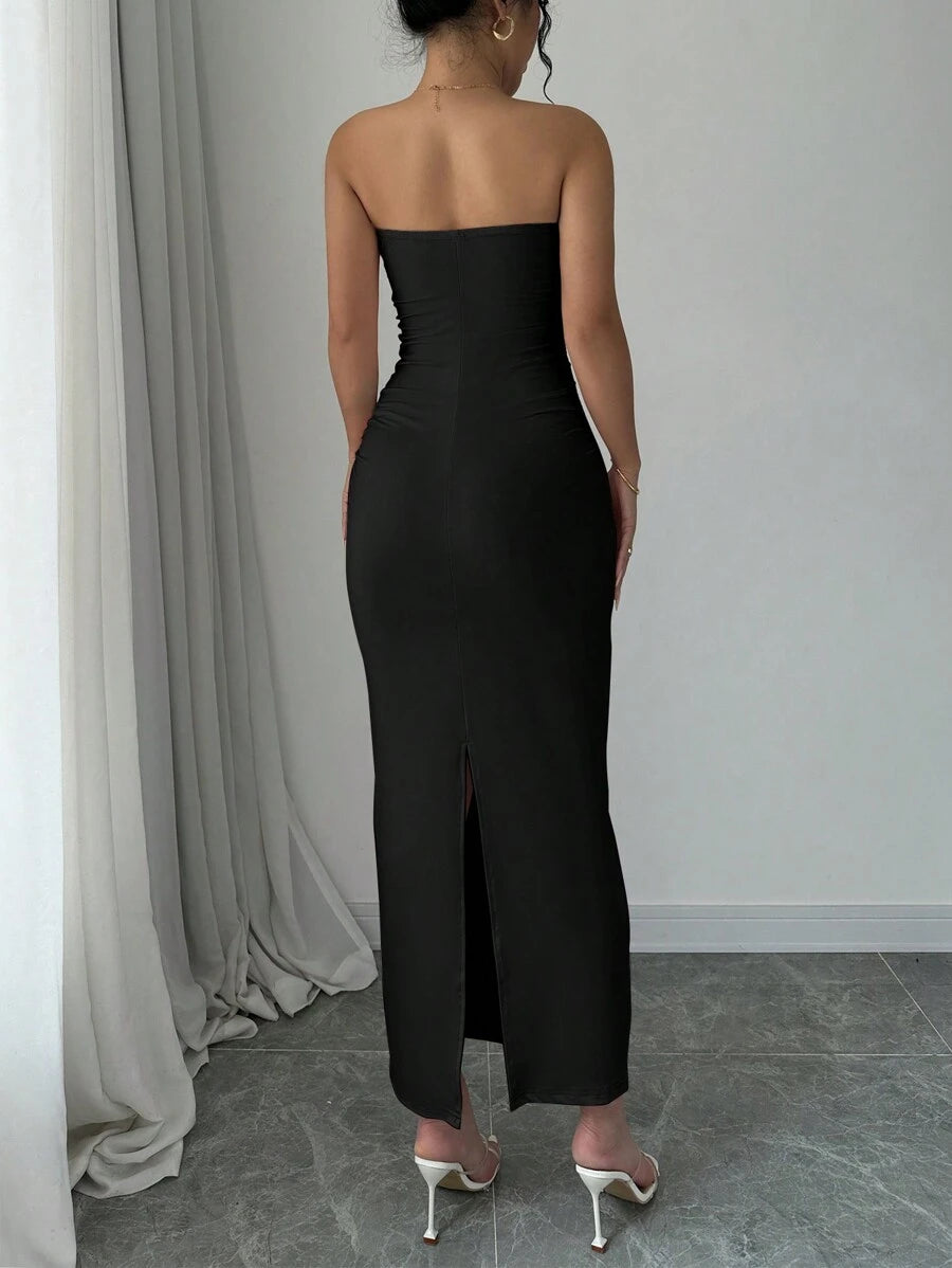 SHEIN Elenzga فستان ماكسي اسود مزخرف بزهور وأربطة على الفخذ