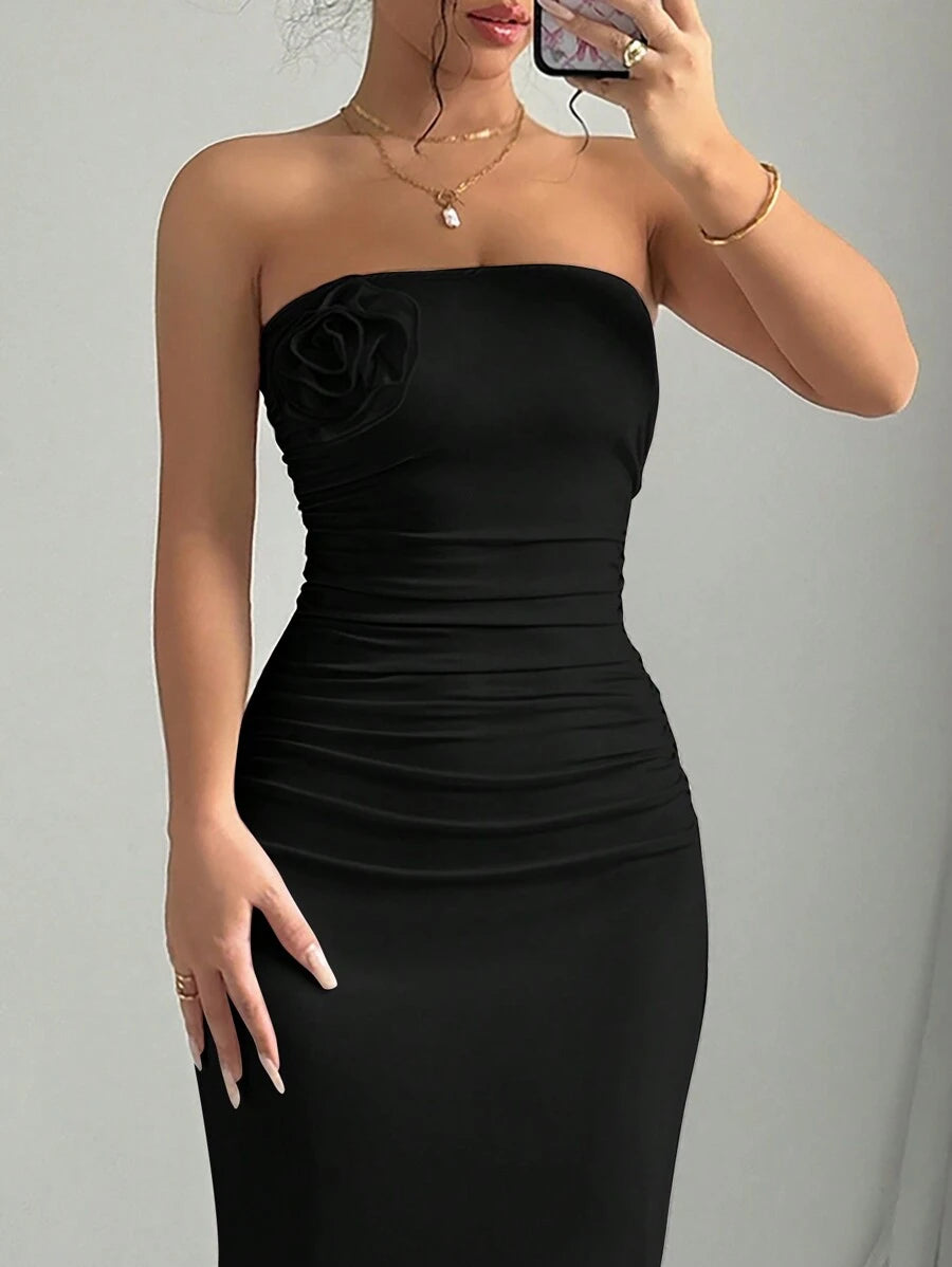 SHEIN Elenzga فستان ماكسي اسود مزخرف بزهور وأربطة على الفخذ