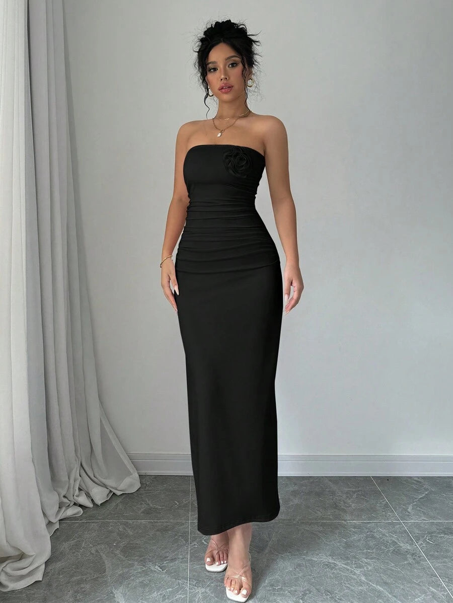 SHEIN Elenzga فستان ماكسي اسود مزخرف بزهور وأربطة على الفخذ