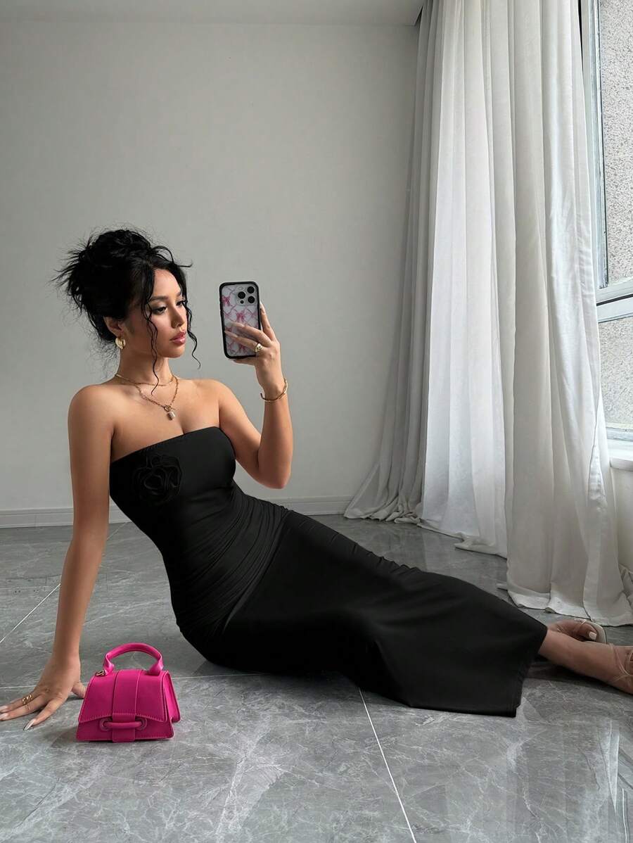 SHEIN Elenzga فستان ماكسي اسود مزخرف بزهور وأربطة على الفخذ