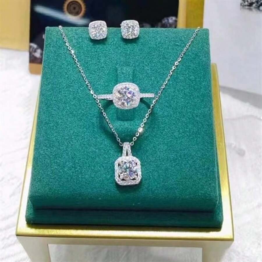 SHEIN طقم مجوهرات 3 قطع فضي قلادة ماس قصيرة وأقراط وخاتم