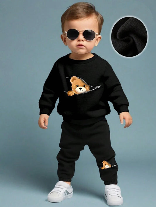 SHEIN طقم أولادي قطعتان بدلة رياضية وبنطال بطباعة دب