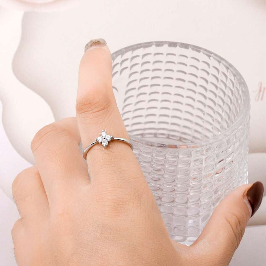 SHEIN خاتم رقيق بتصميم راقي على شكل زهرة