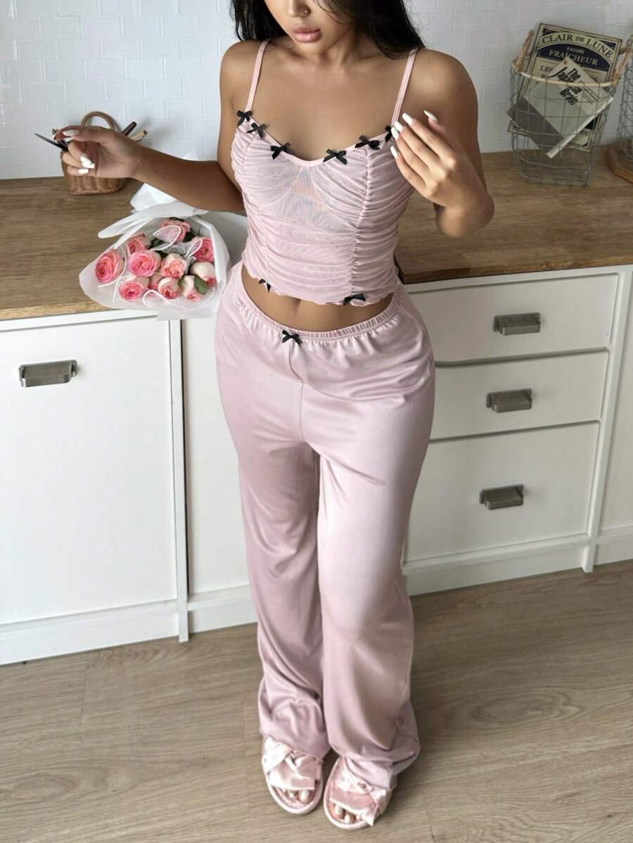 SHEIN Snug Zone طقم نوم بنطلون وقميص بكشكش