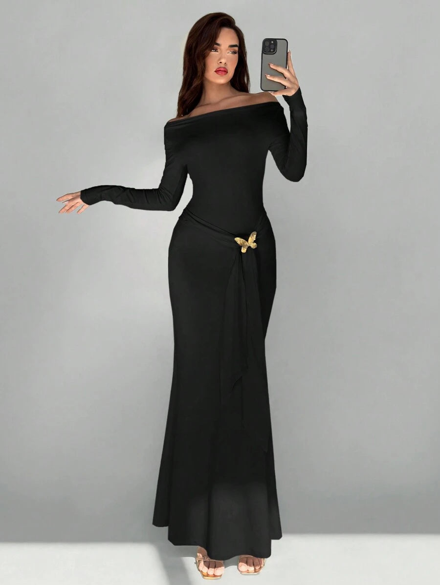 SHEIN Aloruh فستان اسود أنيق بكتف مكشوف
