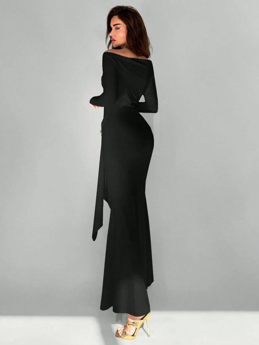 SHEIN Aloruh فستان اسود أنيق بكتف مكشوف